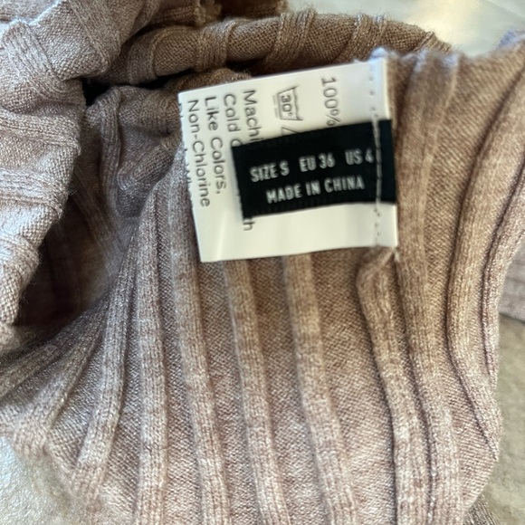 Cropped turtle neck - Picture 3 of 3